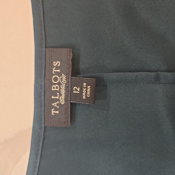Talbots 100% Silk Draped Tiered Sleeveless Blouse Emerald Green Womens Size 12 - Picture 10 of 11